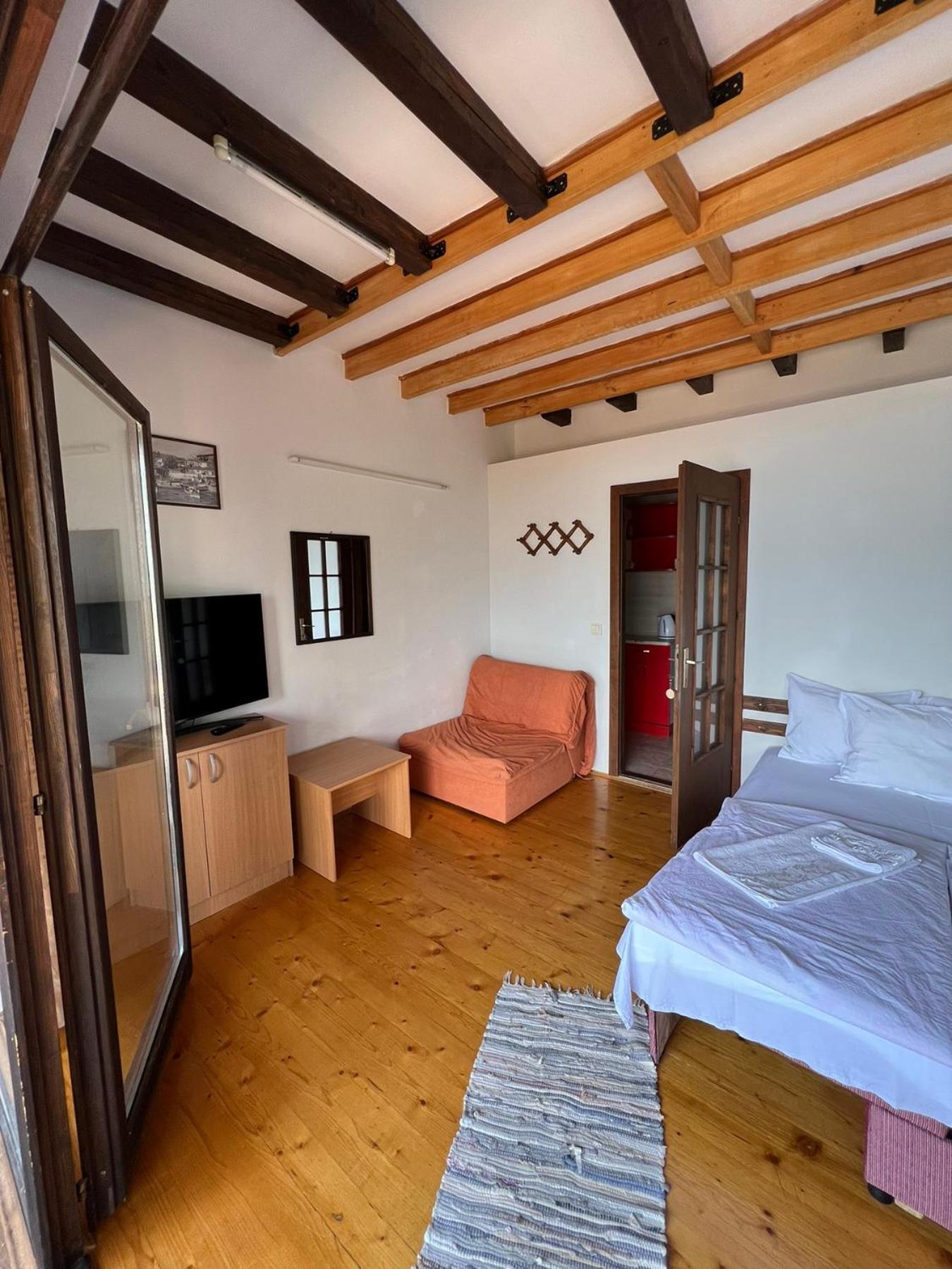 Chardak Apartment